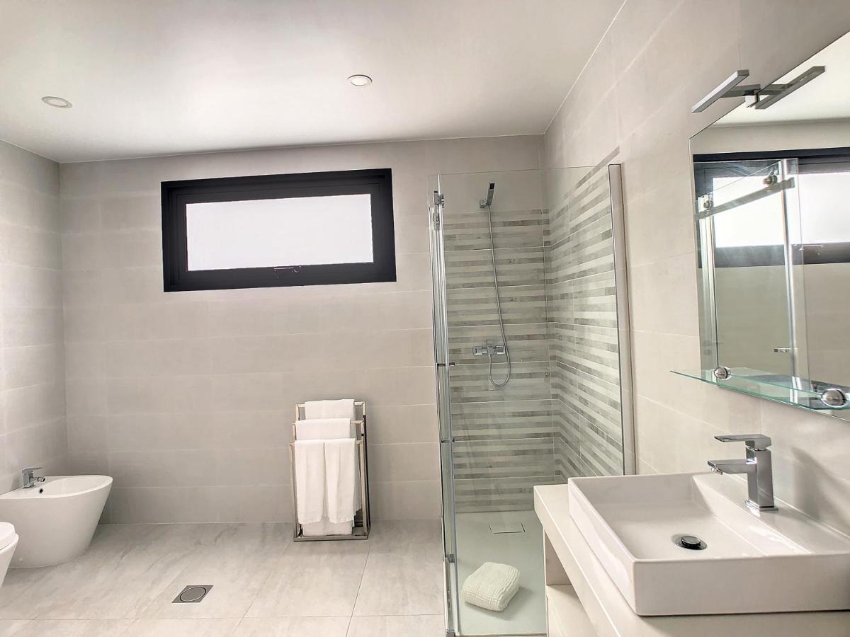 Evoque Villa By Lovelystay Arco da Calheta  Exteriör bild